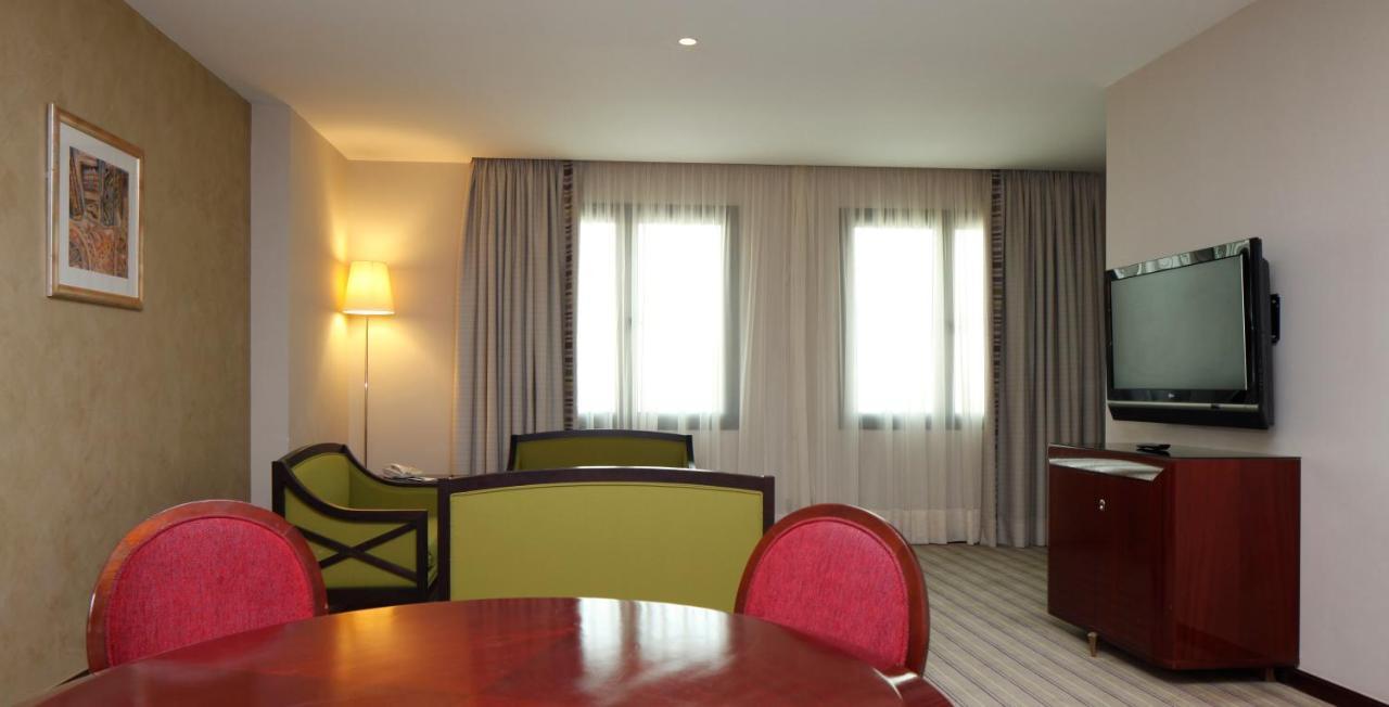 Holiday Inn Olaya By Ihg Riyadh Eksteriør billede
