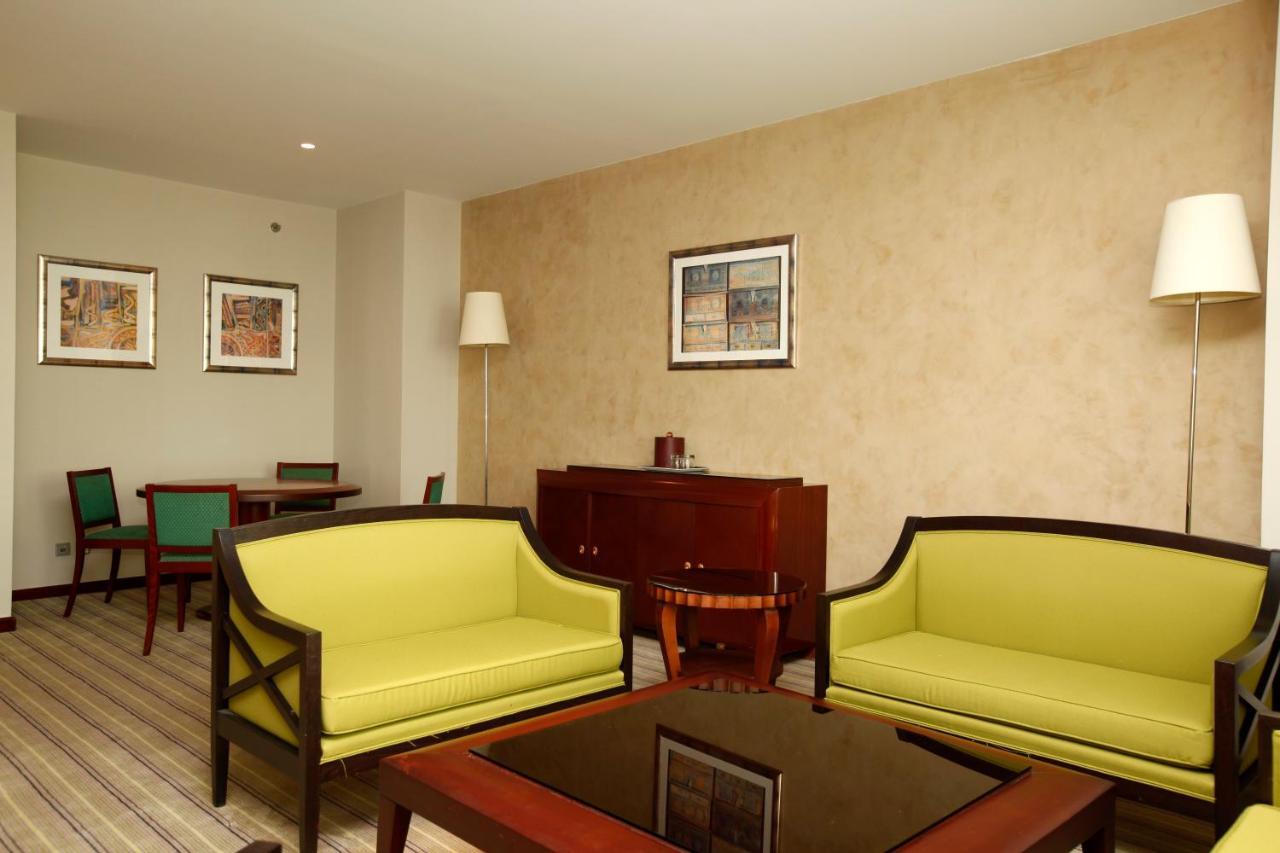 Holiday Inn Olaya By Ihg Riyadh Eksteriør billede